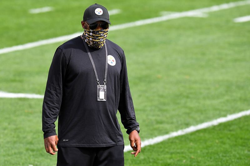Cleveland Browns v Pittsburgh Steelers